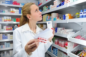 Pharmacy technician - good job outlook and high paying