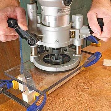 Plunge router