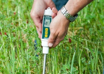 Soil moisture meter