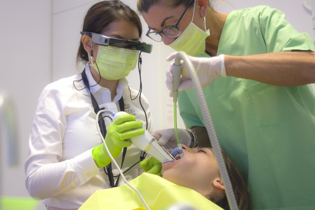 suction while doing teeth whitening procedure